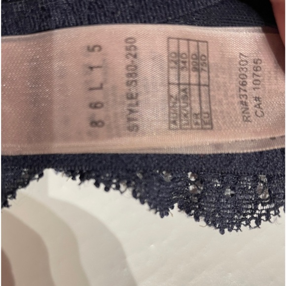 Stella MacCartney Smooth & Lace Contour Plunge Bra - Picture 7 of 9